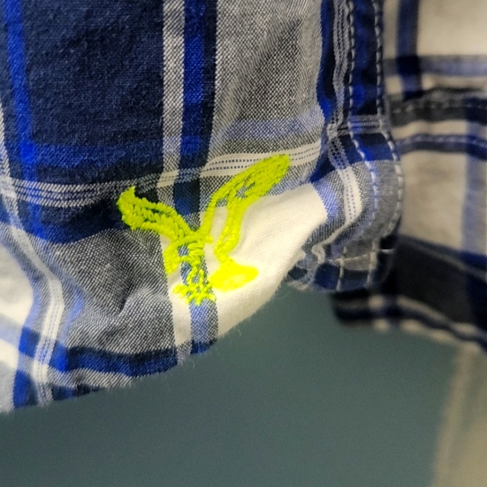 American Eagle Button Up - Picture 4 of 6